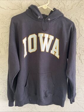 Champion IOWA Hawkeyes  Men’s Black Hoodie/Sweatshirt Size Large